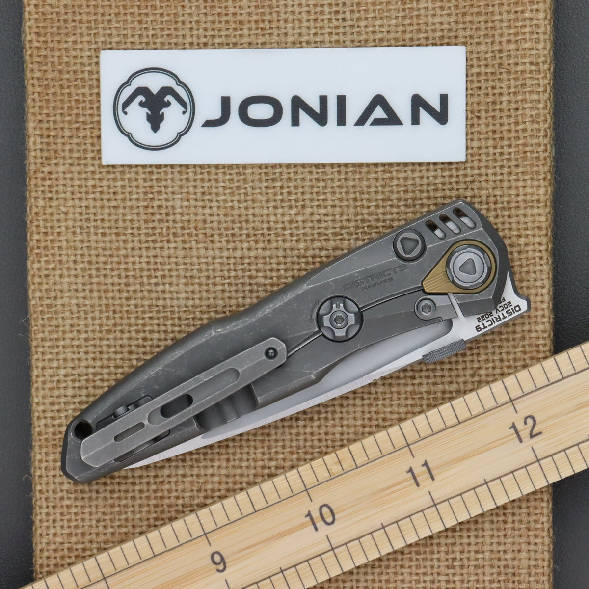 District 9 Free Stone-Wash