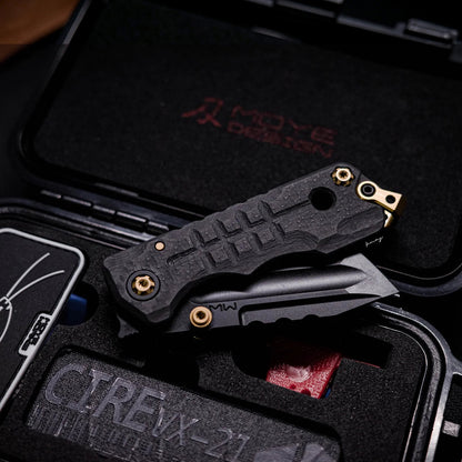 Moyeworks BK1B folding pry bar titanium handle liner lock