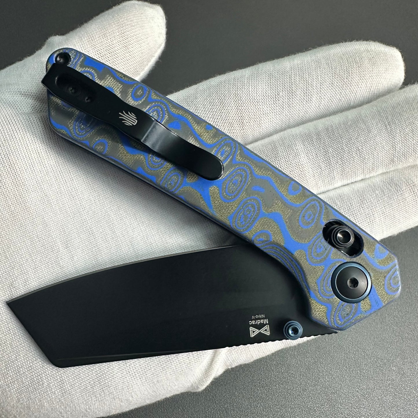Kizer Daramc Nitro-V blade steel micarta scales