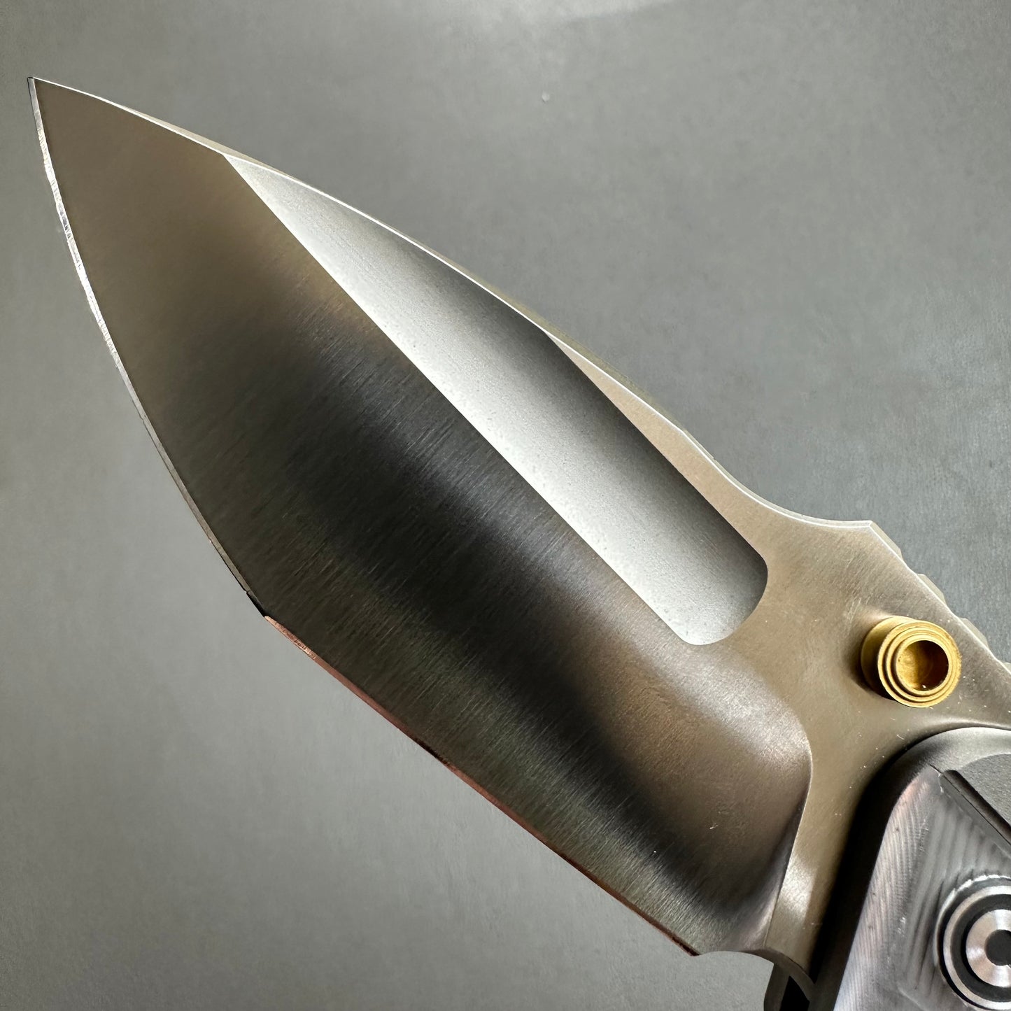 CIVIVI Wellmax Thumb Stud & Button Lock Knife Gray Aluminum Handle With Polished Clear Lexan Inlay (3.6" Satin Finished 14C28N Blade) C24008C-1