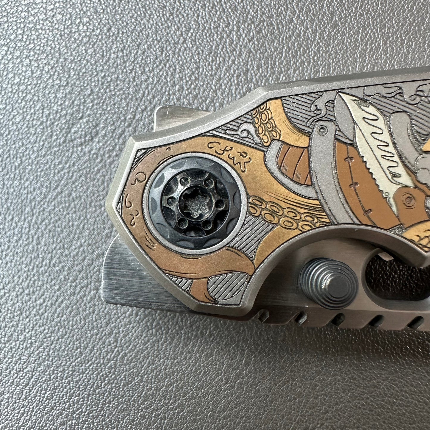 Octopus engraving titanium handle 14C28N steel Bowie blade shape