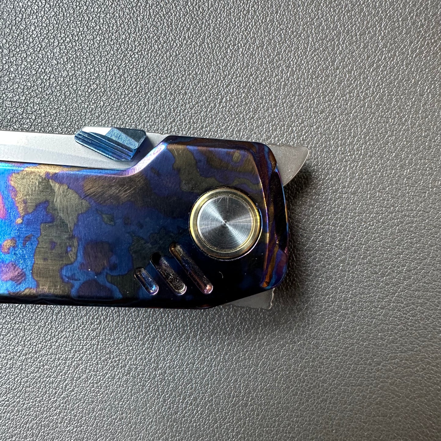 Chen Ziping CHduke "Duke" Timascus — 8/10 condition, knife only.