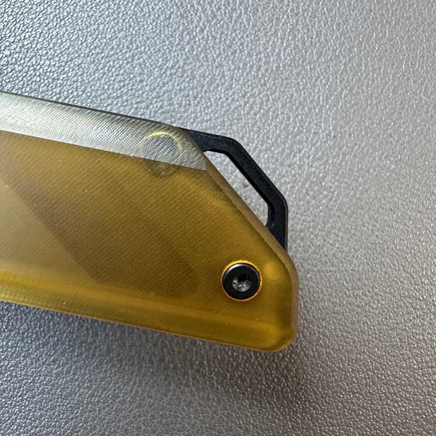 Maxace Capsule2 Ultem scales CPM-Magnacut steel