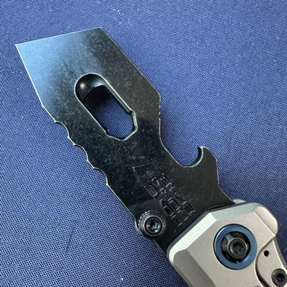 Moyeworks BK1A folding pry bar titanium handle liner lock