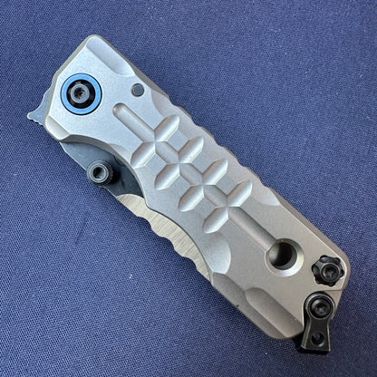Moyeworks BK1A folding pry bar titanium handle liner lock
