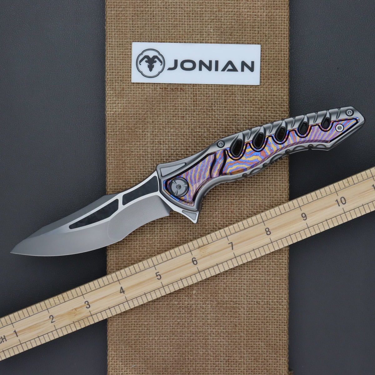 Maxace Hive Timascus Scales