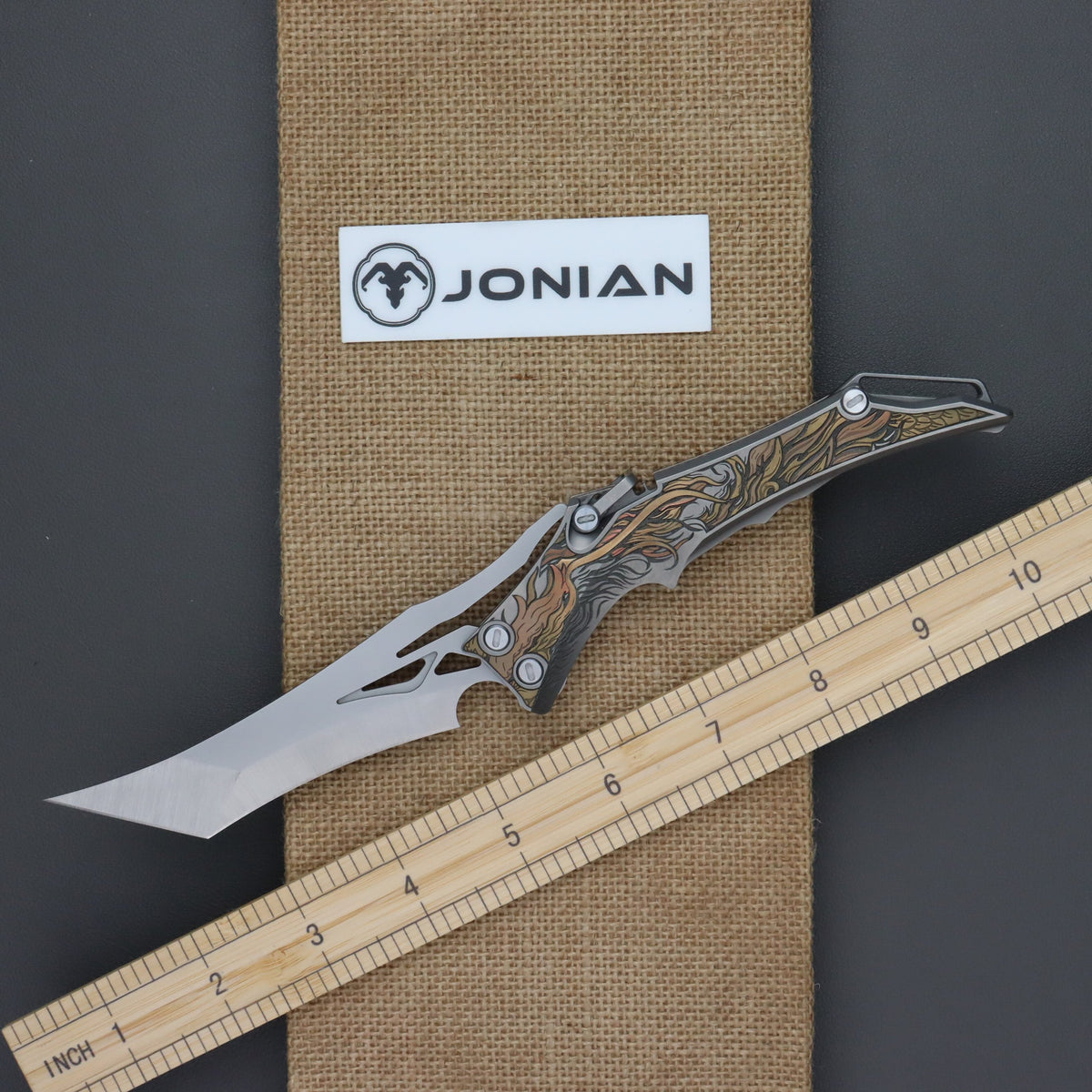 MUNDUS Dragon Slice Engraved handle