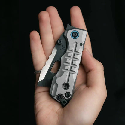 Moyeworks BK1A folding pry bar titanium handle liner lock