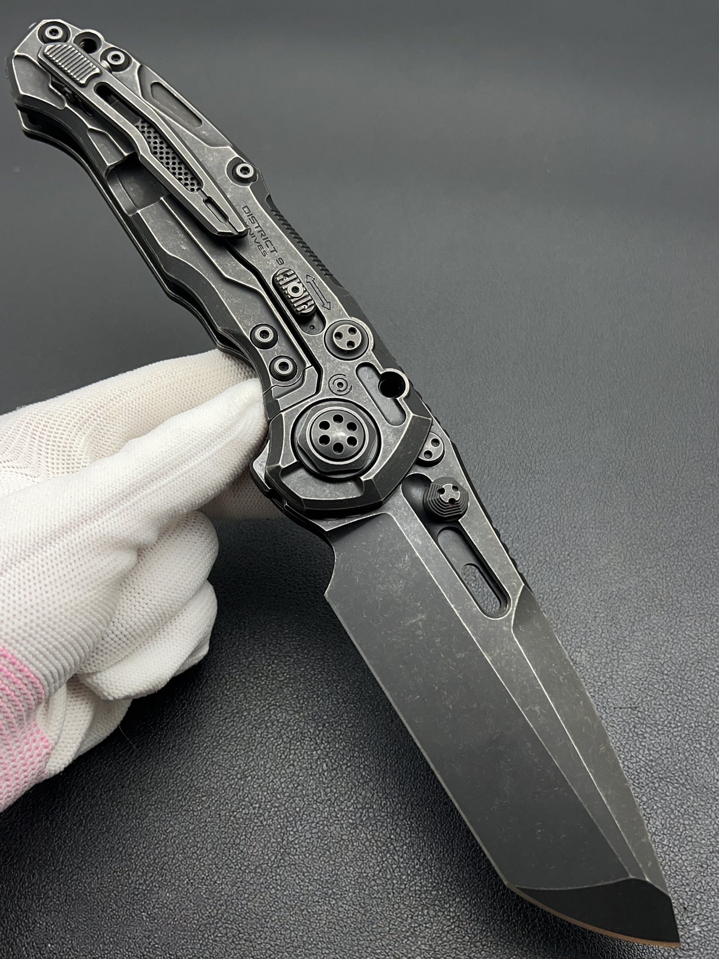 District 9 Catastrophe black