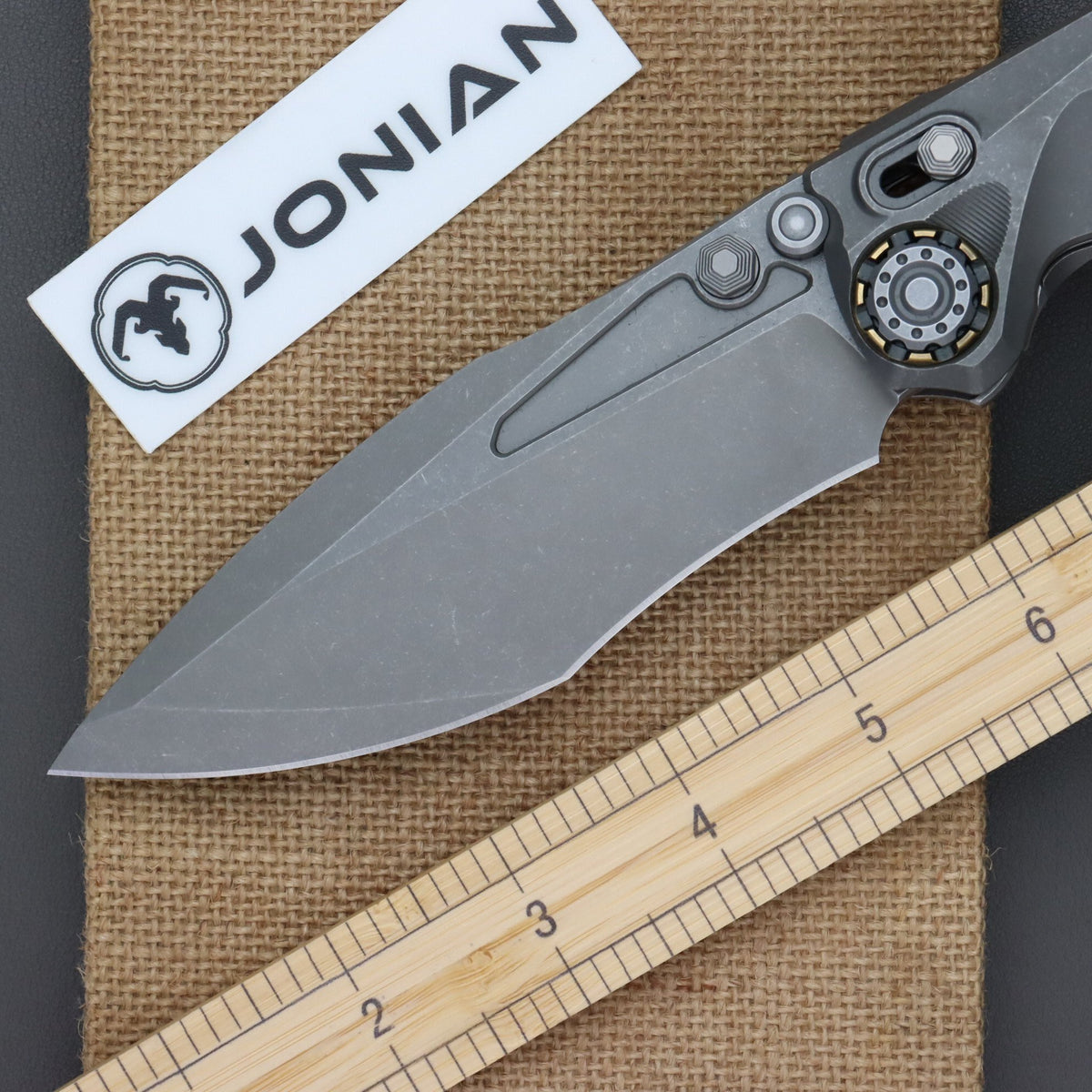 District 9 Rock Stone-Wash Finish
