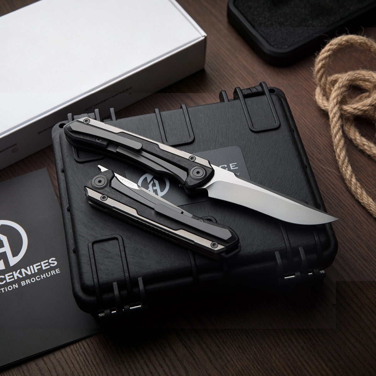 maxace kestrel MM42-1-G carbon fiber scales glow in the dark