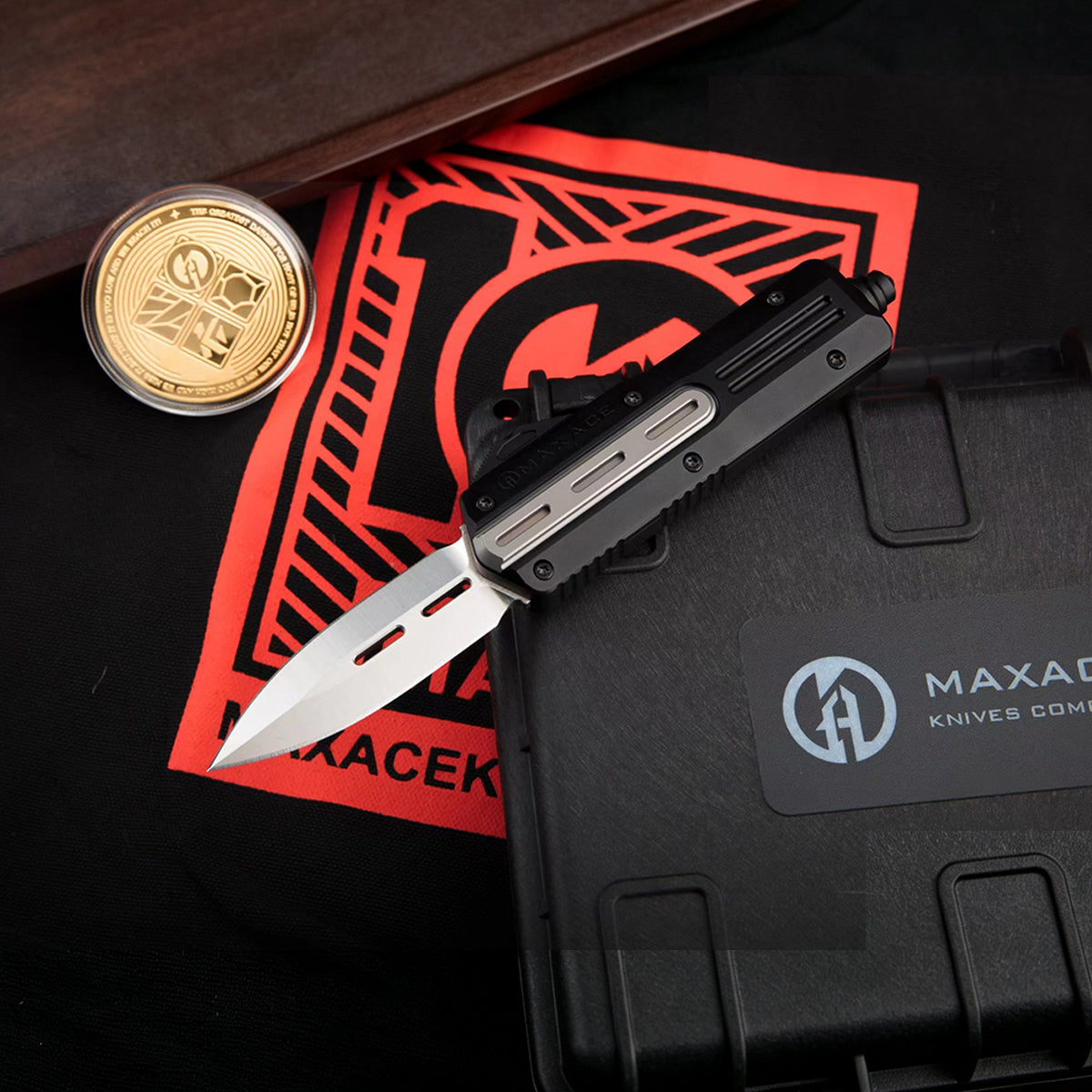 Uranus2 OTF Aluminum handle Ultem handle Zero Blade Play