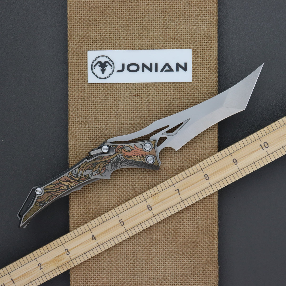 MUNDUS Dragon Slice Engraved handle