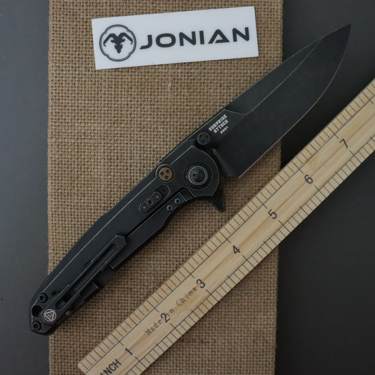 District 9 Surprise Attack black stonewash