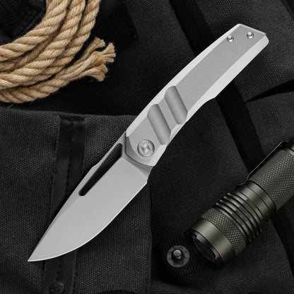 Sworf T077 Damascus Carbon fiber handle Liner Lock slot deployment