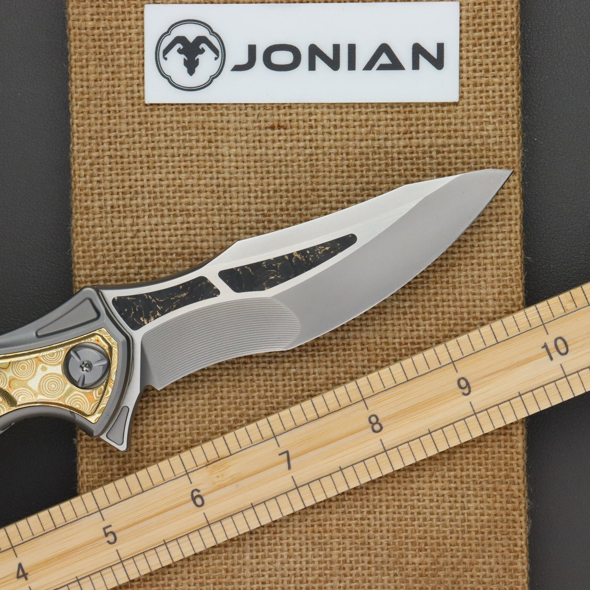 Maxace Hive