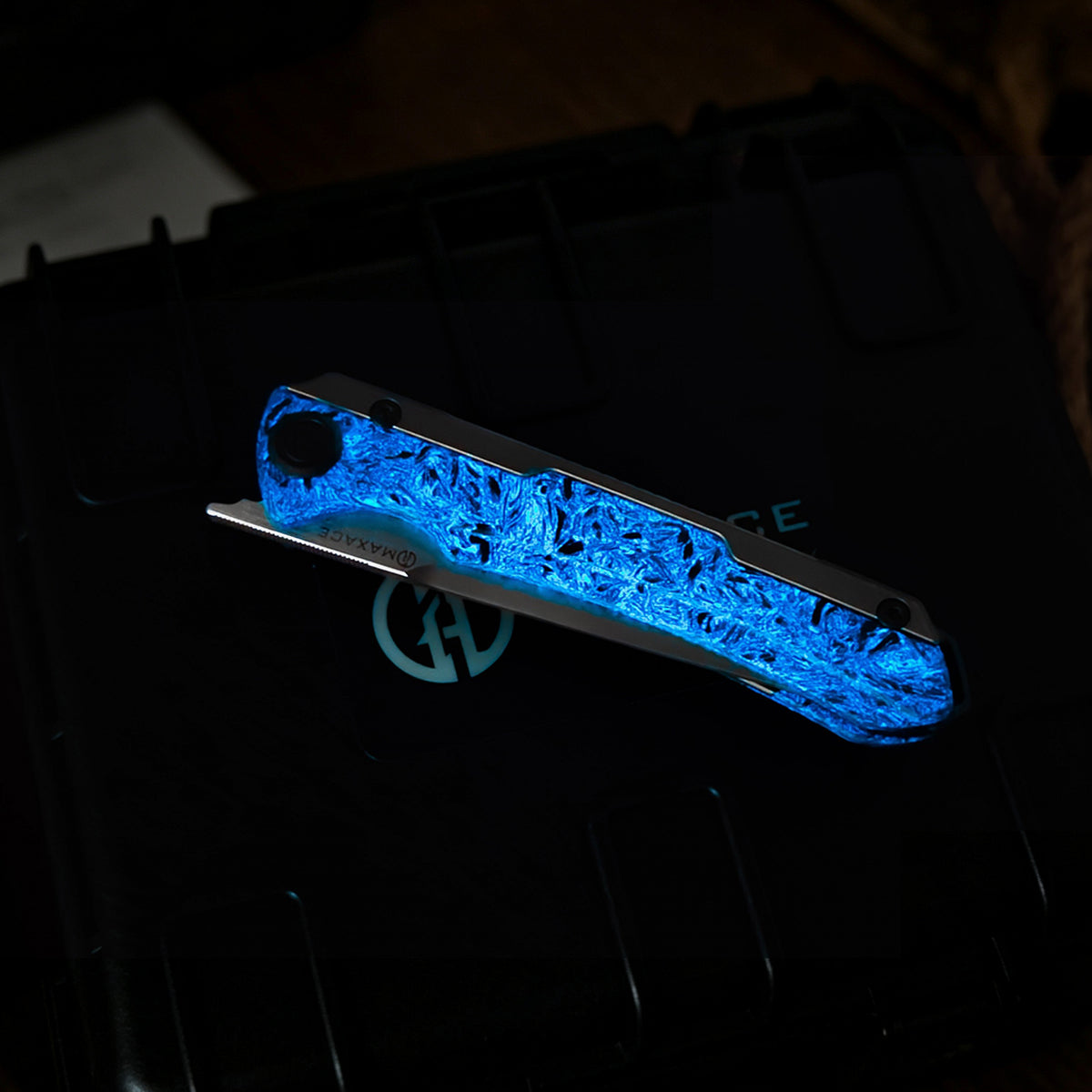 maxace kestrel MM42-1-G carbon fiber scales glow in the dark