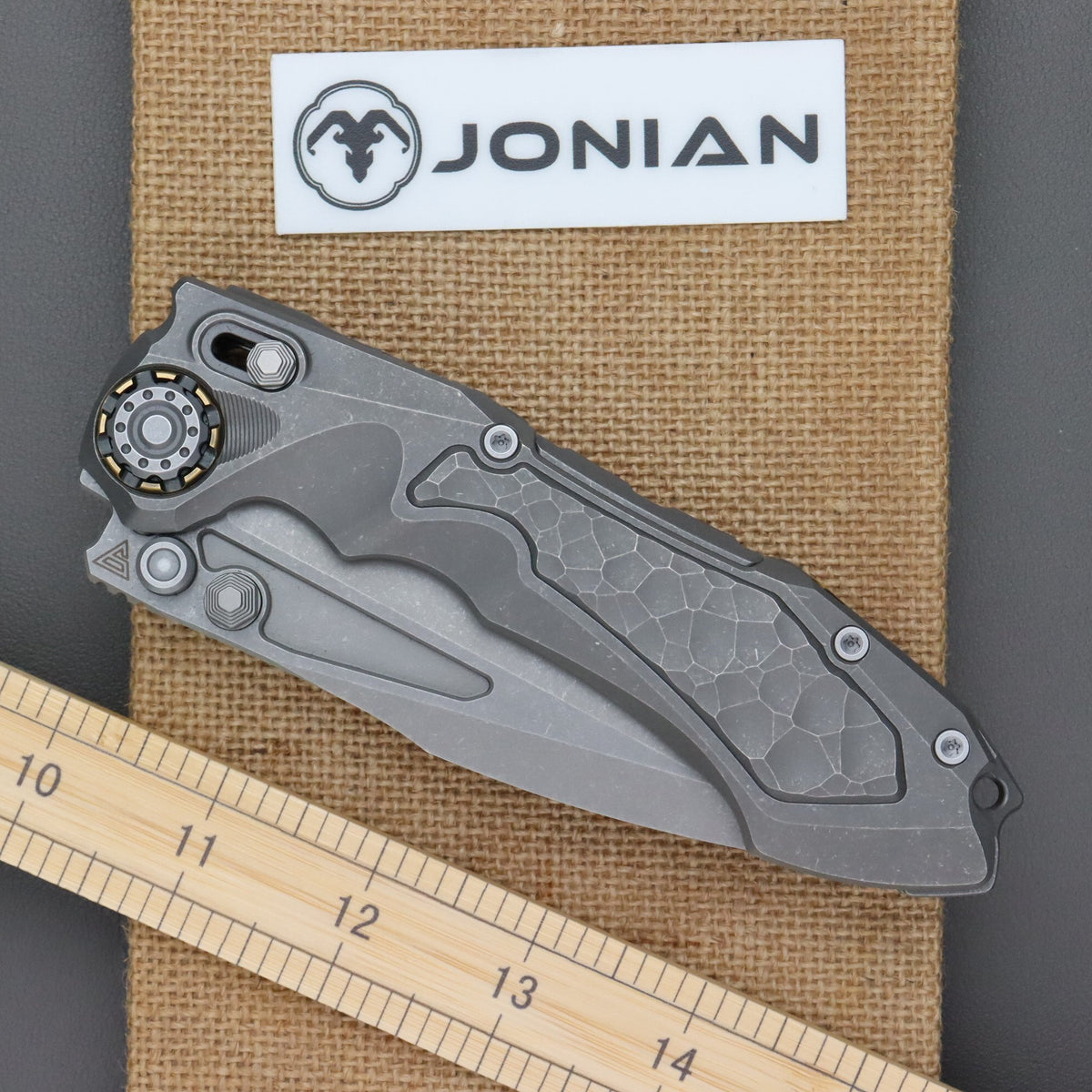 District 9 Rock Stone-Wash Finish