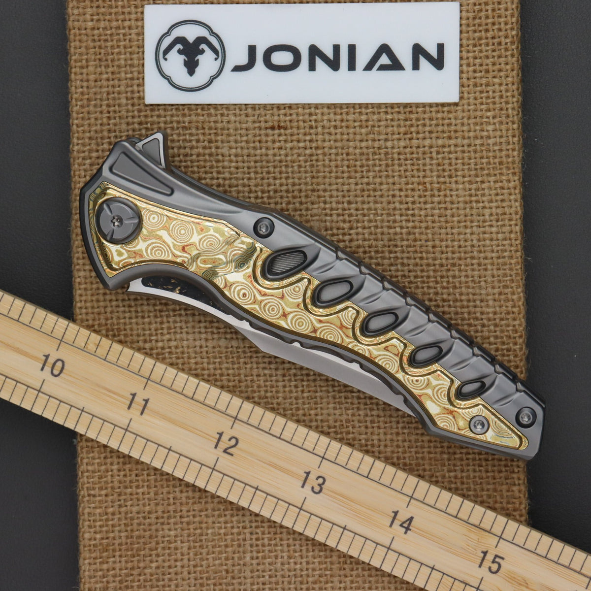 Maxace Hive
