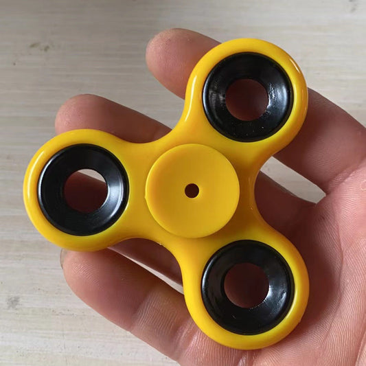 Decompression EDC toy ABS plastic interfinger three-leaf fidget spinner, finger decompression non-punching spinne
