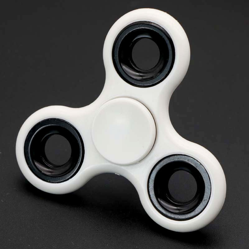 Decompression EDC toy ABS plastic interfinger three-leaf fidget spinner, finger decompression non-punching spinne