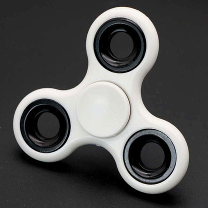 Decompression EDC toy ABS plastic interfinger three-leaf fidget spinner, finger decompression non-punching spinne
