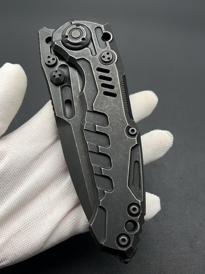 District 9 Catastrophe black