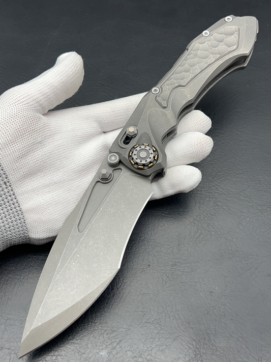 District 9 ROCK stone wash finish