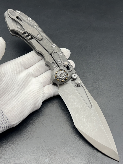 District 9 ROCK stone wash finish