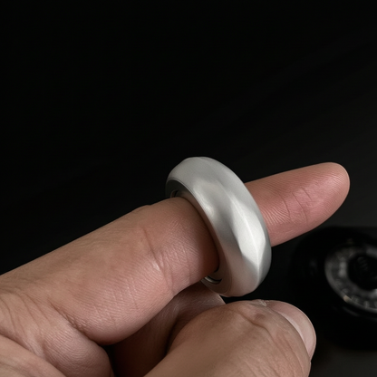 Goblin EDC metal ring magnetic section ratchet DIY stress-relieving cyber trendy toy, smooth and stress-relieving