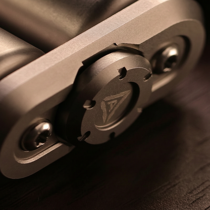 The Clijue Spinous wheel fidget spinner is a stress-relieving gadget, a relaxing metal mechanical toy, and an EDC gift for adults and students