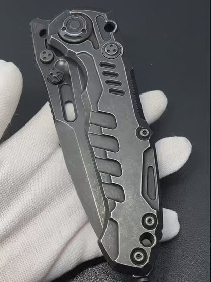 District 9 Catastrophe black